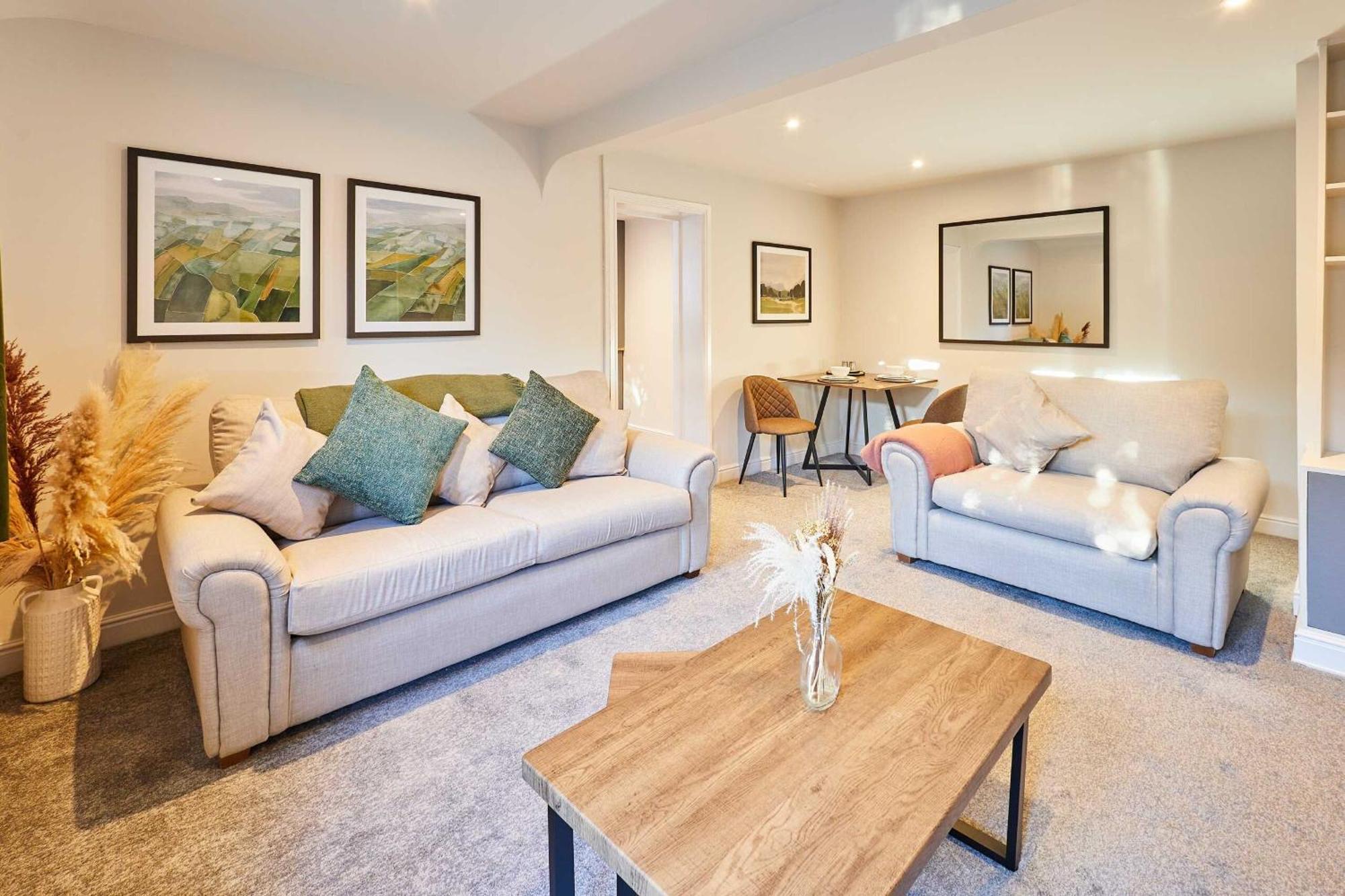 Host & Stay - The Raven Hotel Much Wenlock Exteriér fotografie
